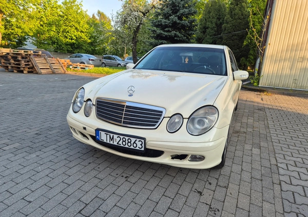 Mercedes-Benz Klasa E cena 6500 przebieg: 395658, rok produkcji 2005 z Siedliszcze małe 67